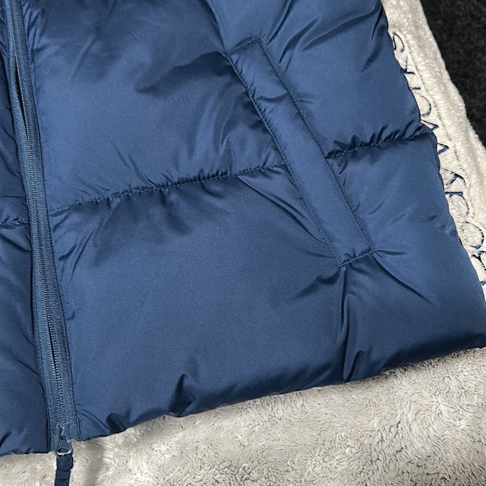 Old Navy Blue Puffer Vest (Men’s Large) - Picture 3 of 7